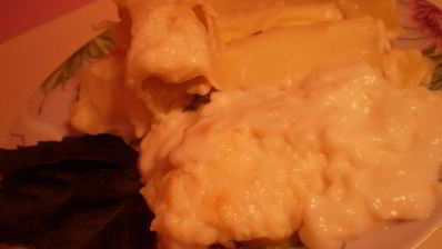 каннелони с курицей и грибами под соусом бешамель