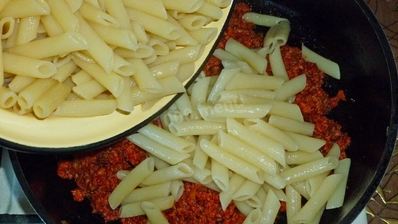 макароны с фаршем и томатной пастой по флотски