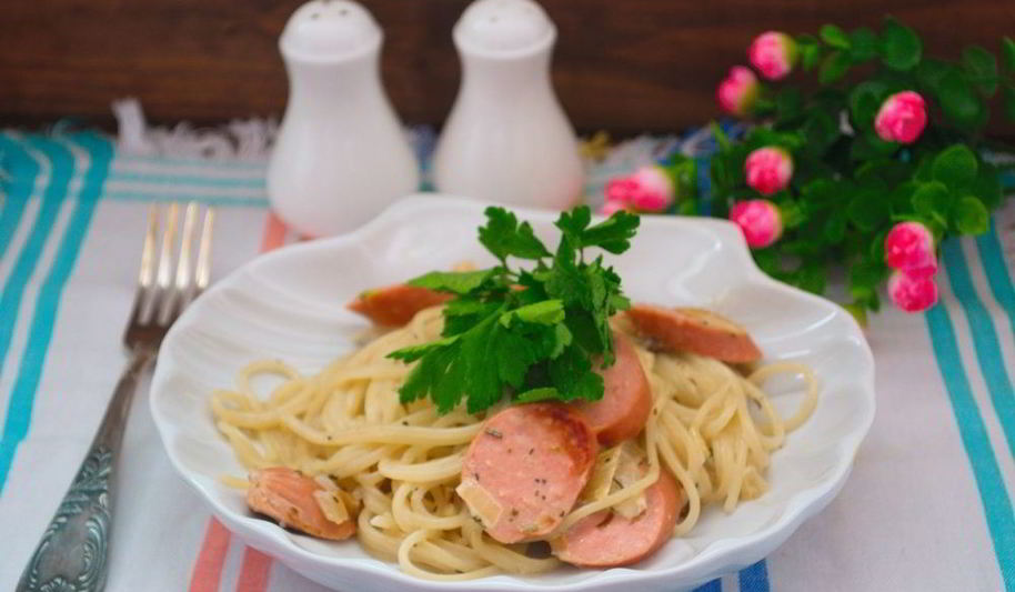 Рецепт макарон с сосисками