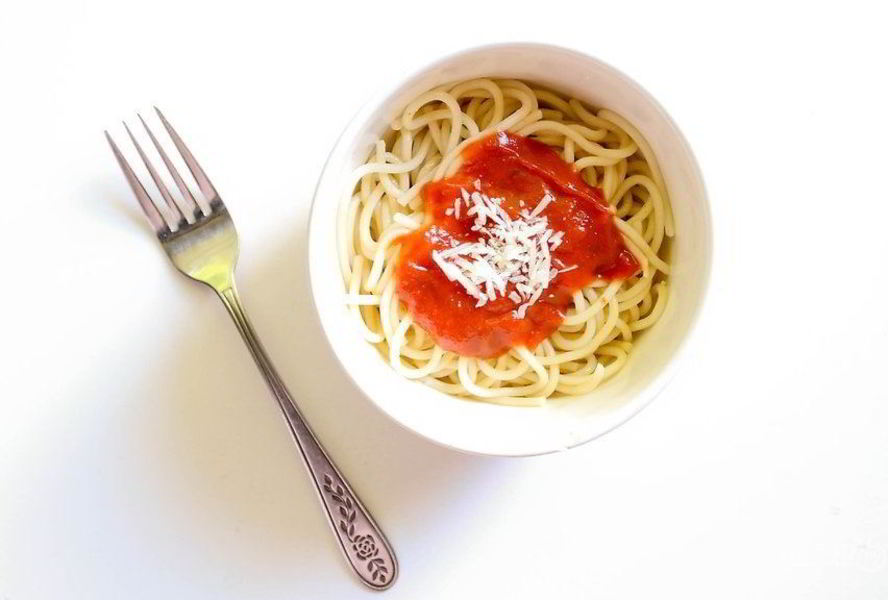 Макароны с томатной пастой