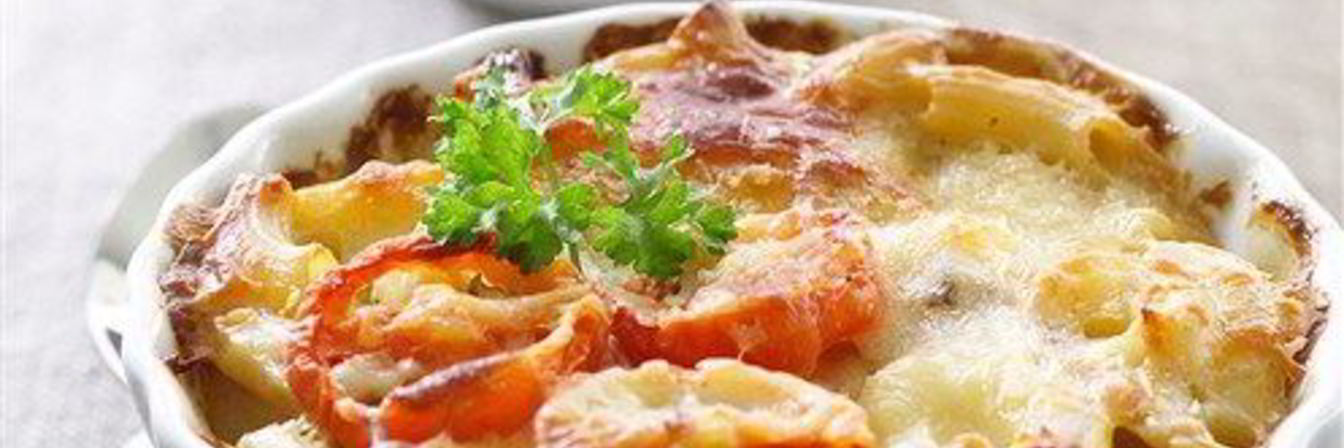 Макароны, запеченные с помидорами, под сыром