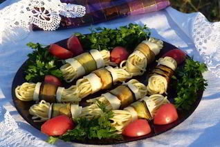 Моточки-гриль из спагетти