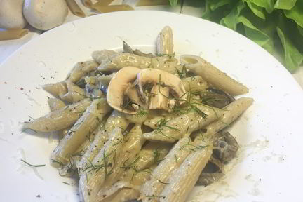 Паста с чесноком и грибами