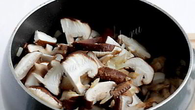 паста с курицей и грибами