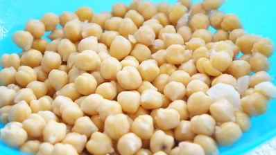 паста с нутом и томатным соусом