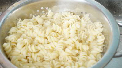 паста с нутом и томатным соусом