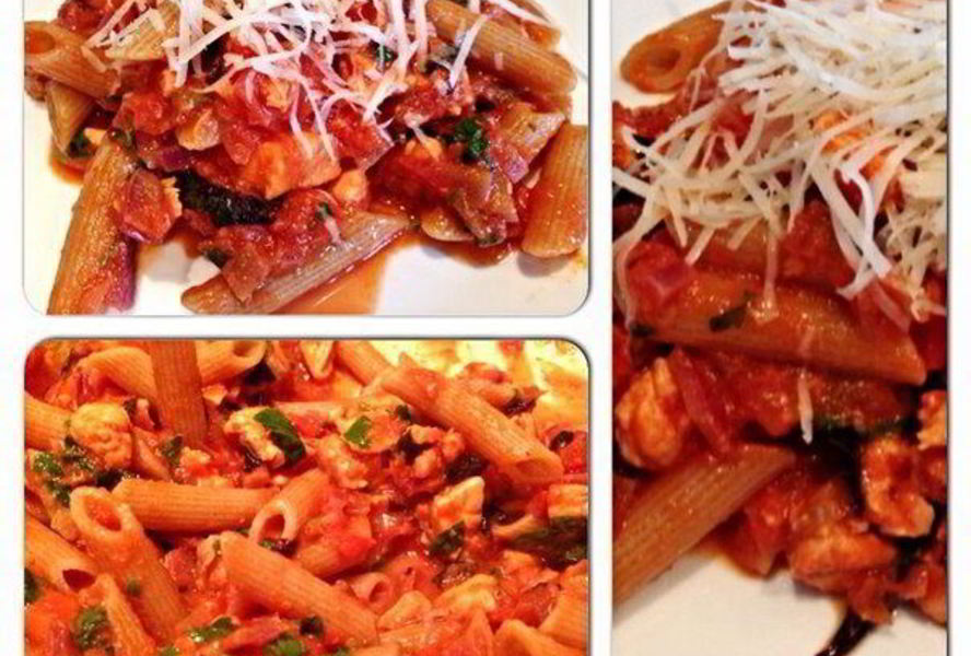 Паста с томатами и лососем