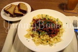 Паста с томатным соусом