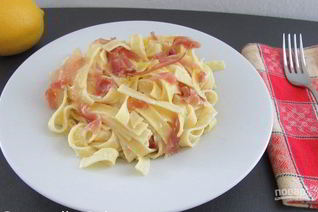 Паста с ветчиной и лимоном