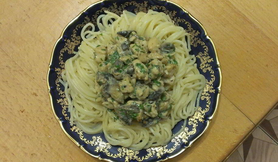 Рецепт спагетти карбонара с курицей и грибами