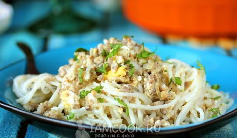 Рецепт спагетти с яйцом и свиным фаршем