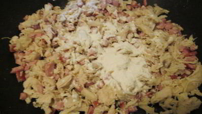 спагетти в сливочно-курином соусе