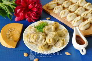 Манты с тыквой и мясом
