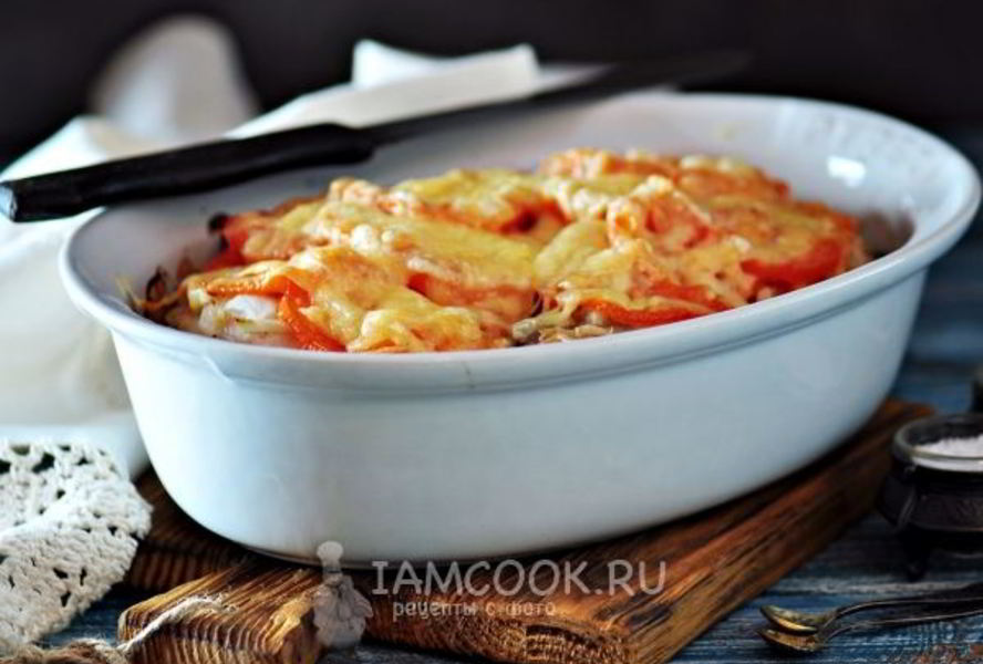 Мясо по-французски с грибами и помидорами