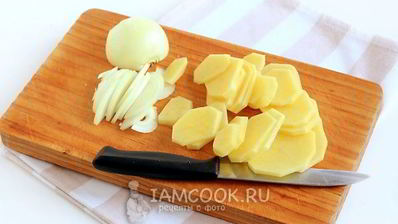 мясо по-французски с курицей и картошкой