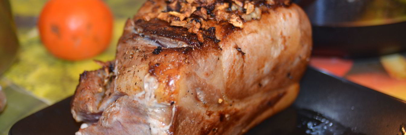 Буженина с чесноком в мультиварке