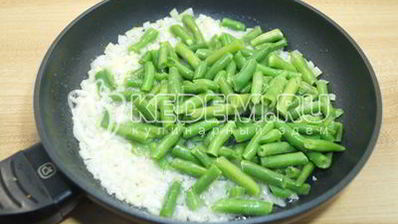 фаршированные куриные бедра с грибами