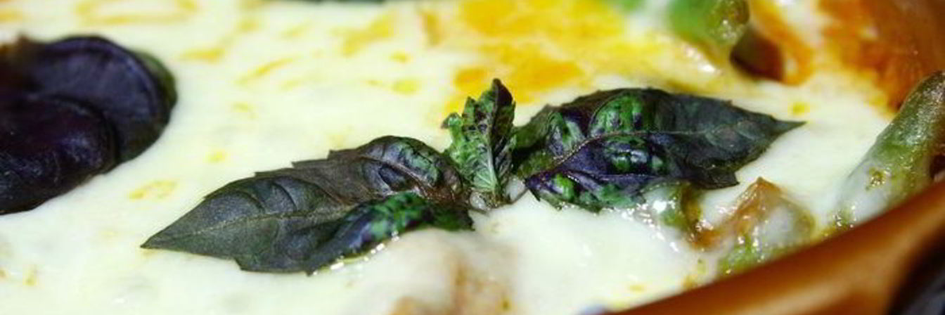 Филе грудки индейки, запеченое с овощами