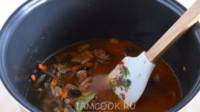 говядина с черносливом в мультиварке