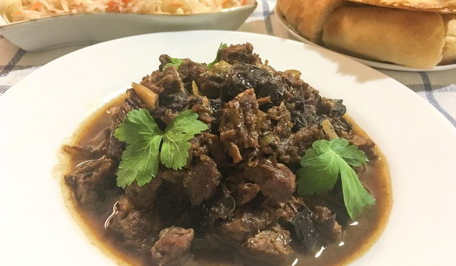 Рецепт говядины тушеной с черносливом