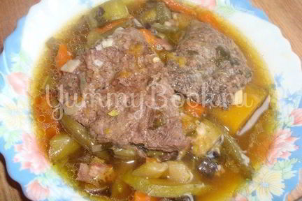 Говяжьи отбивные с овощами в мультиварке