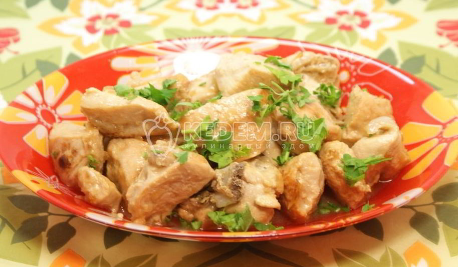 Рецепт куриной грудки тушеной в вине