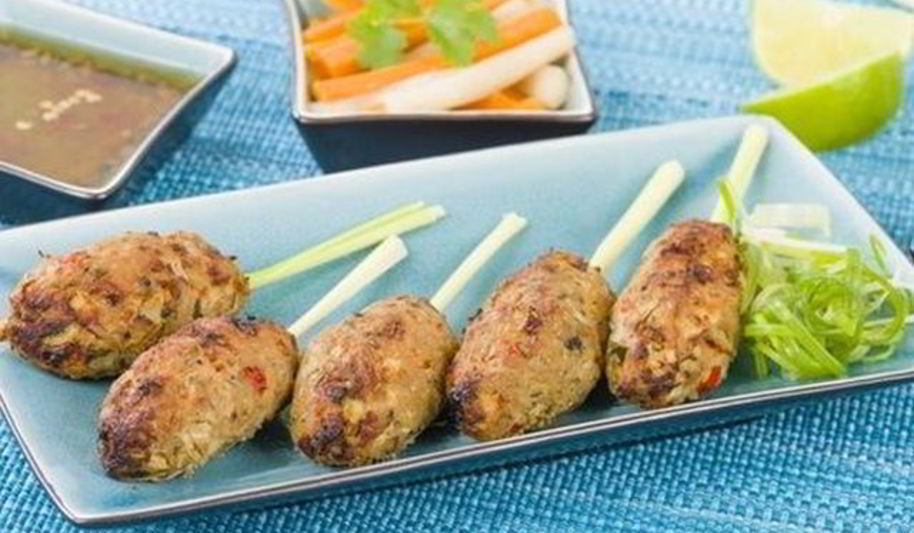 Рецепт куриного кебаба с томатным соусом райта