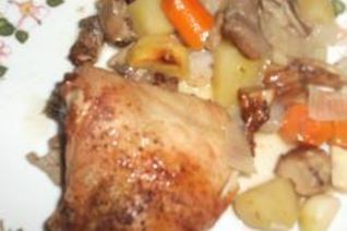 Куриные бедра с овощами