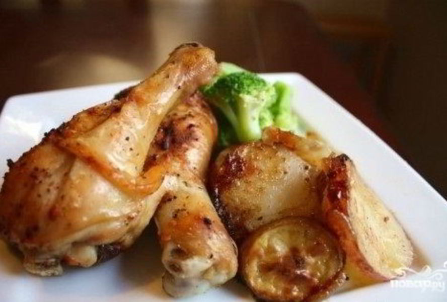 Куриные бедра в мультиварке Редмонд