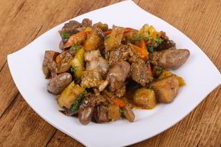 Куриные сердечки с баклажанами