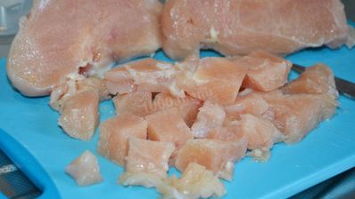 курица с шампиньонами в сливочном соусе