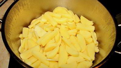 мясо, тушеное с картофелем