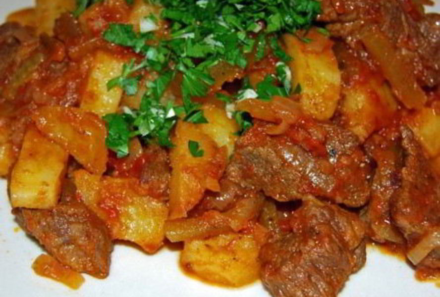 Мясо тушеное с овощами по-татарски