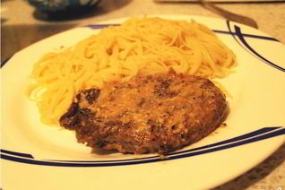 Мясо в чесночном соусе