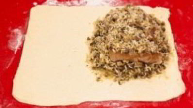 мясо в слоеном тесте