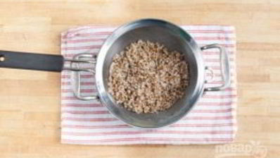 свинина, тушенная с вишней