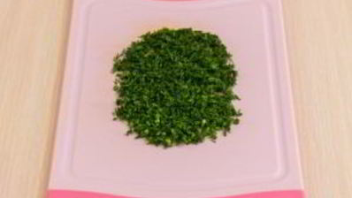 свинина, вымоченная в молоке, запеченная под сметанным соусом