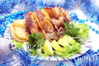 Свинина запеченная с яблоками