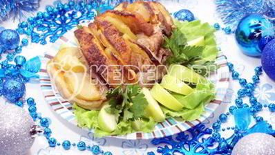 свинина запеченная с яблоками