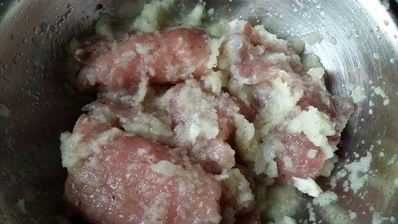 свиные отбивные в горчично-грибном соусе