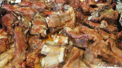 телячьи ребрышки, запеченные в кетчупе