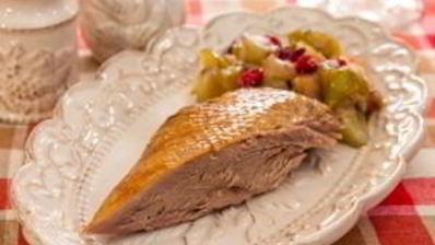 утка, фаршированная яблоками