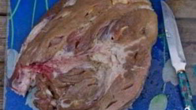 запеченный свиной окорок