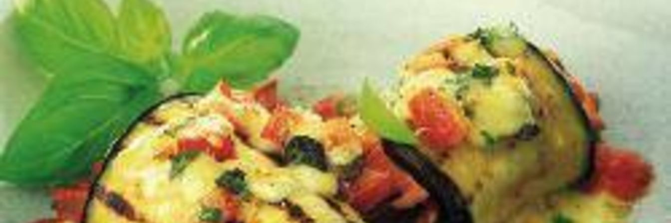 Фаршированные баклажаны с овощной начинкой