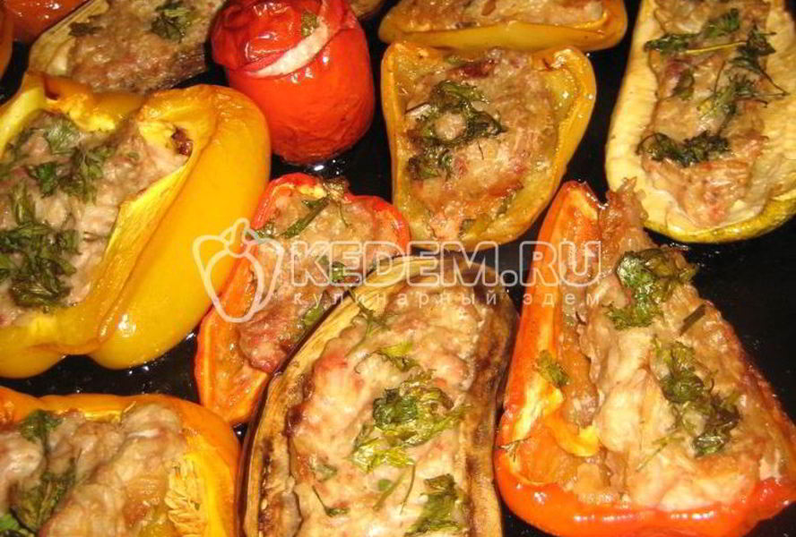 Фаршированные овощи, запеченные в духовке