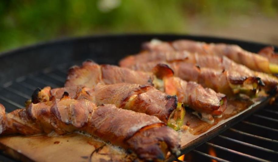 Рецепт фаршированных перцев чили, запеченные на гриле