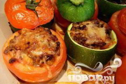 Фаршированные помидоры и кабачки