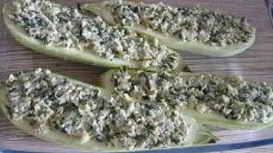 кабачки под орехово-мятным соусом