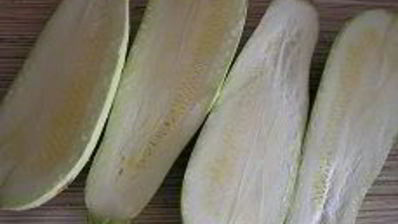 кабачки под орехово-мятным соусом