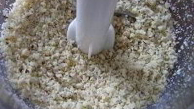 кабачки под орехово-мятным соусом